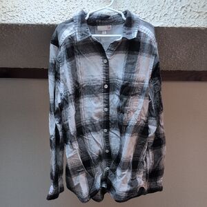 SO Black and White Plaid Casual Button Down Shirt